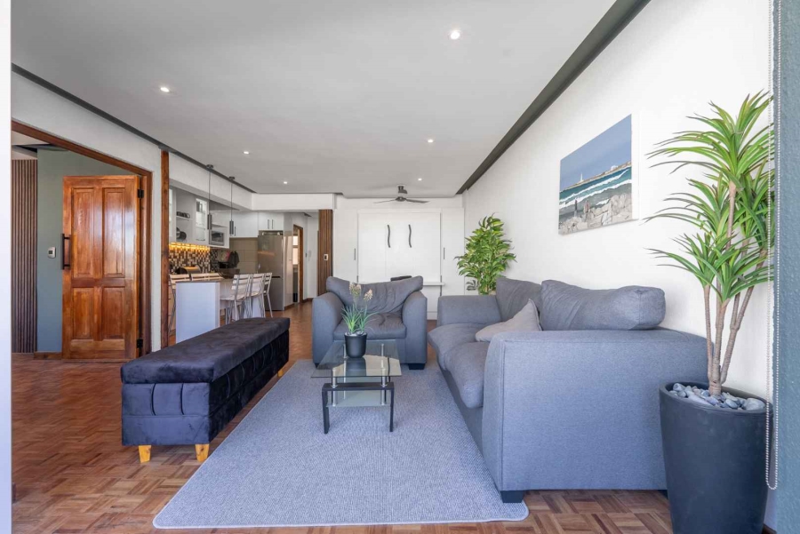 1 Bedroom Property for Sale in Sea Point Western Cape